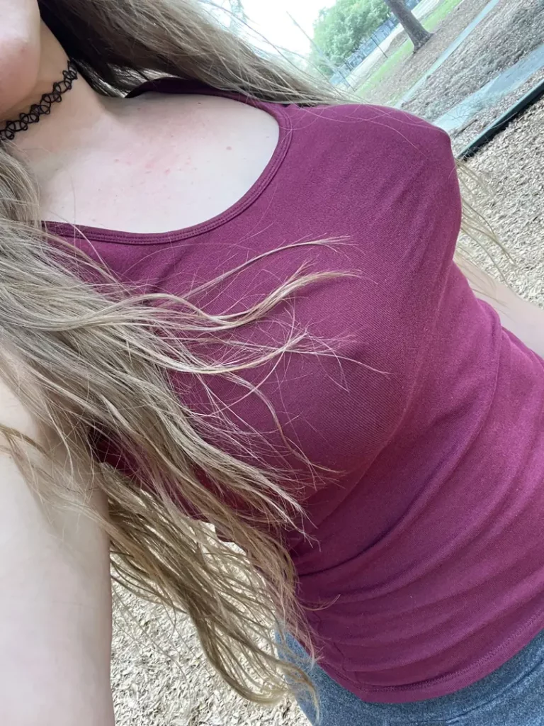 Absolutely Beautiful and So Fucking Hot: My Bra-Free Life