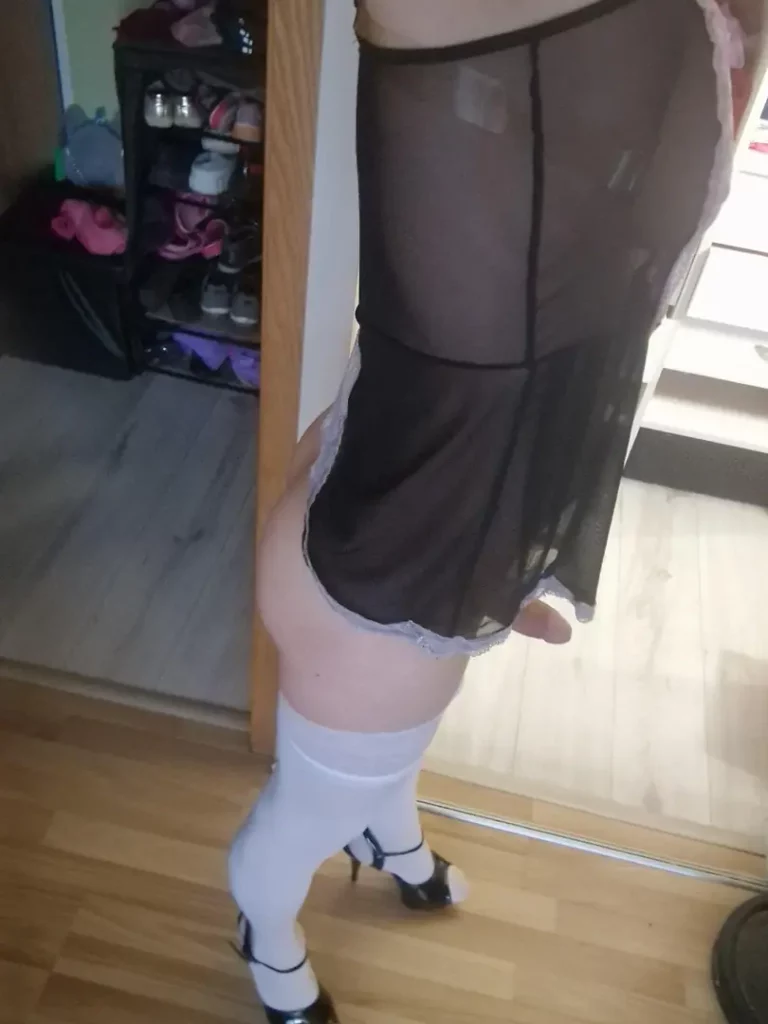 Amazing Ass & Boots: Wanna See Me Moan?