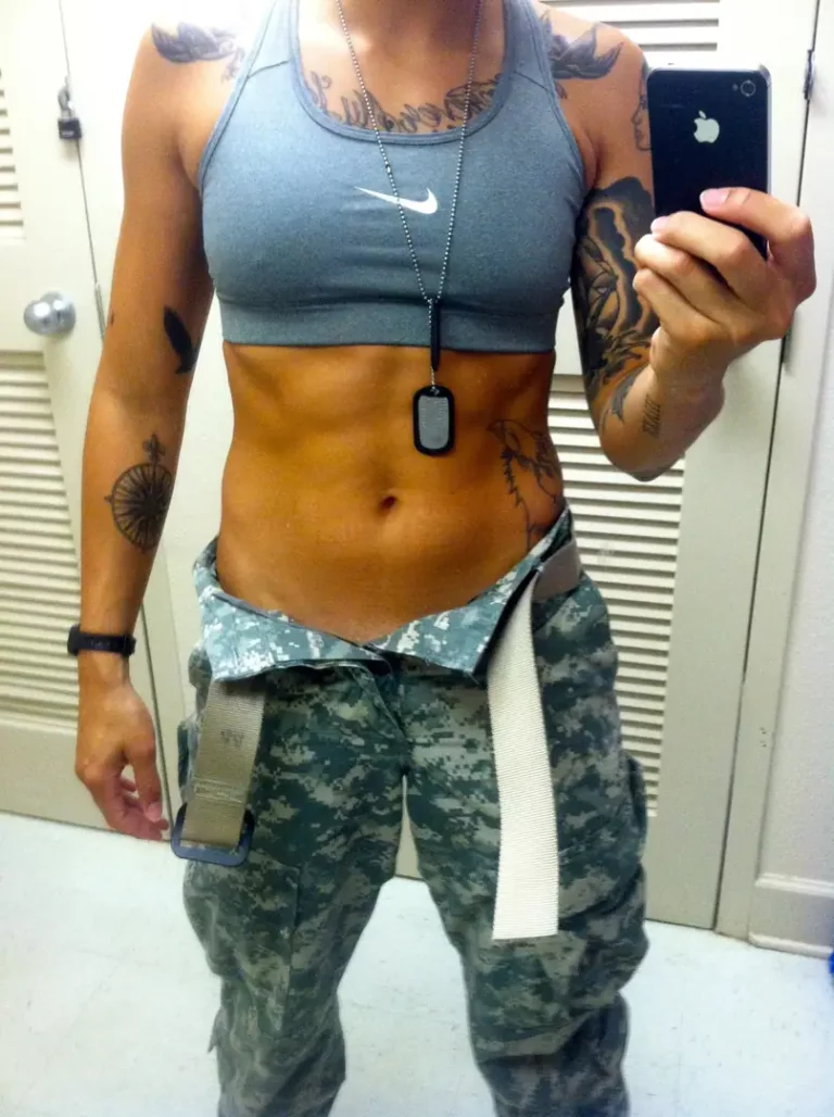 Army Babe's Ass & Cock Sucking Skills (XPOST) - You'll Surrender!