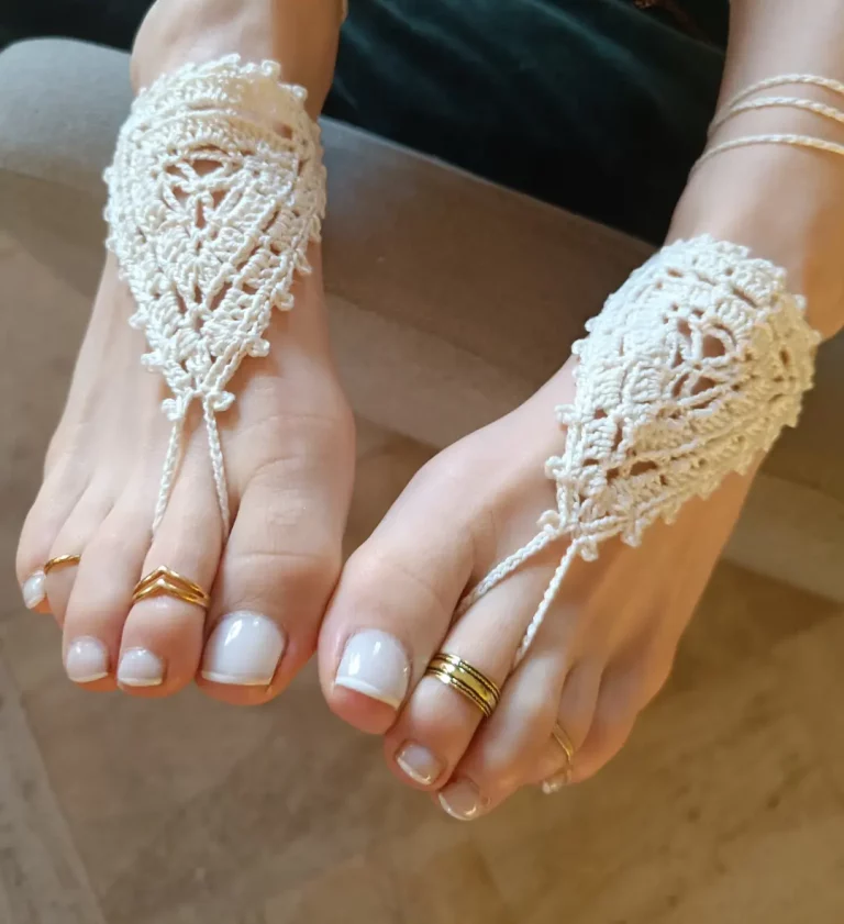 Barefoot Bliss: Worship My Toes & Dazzling Jewels