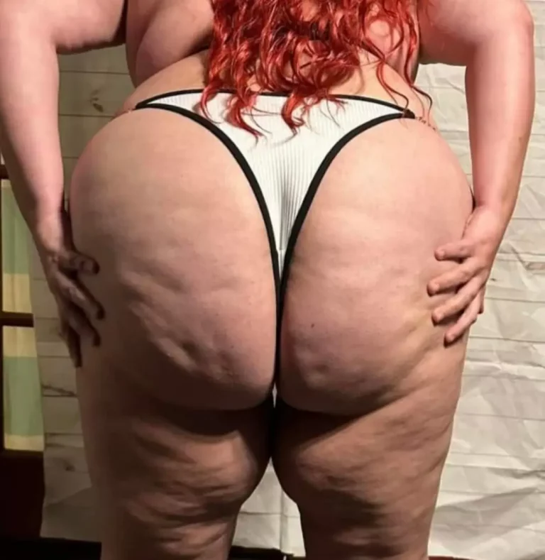 Beach Babe Unleashed: That Ass & Bikini Are Asking For It!