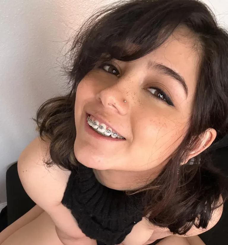 Braces & Freckles: Built For Your Favorite Kinks
