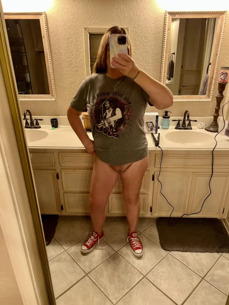 Chucks, Ass, and a Breedable Pussy