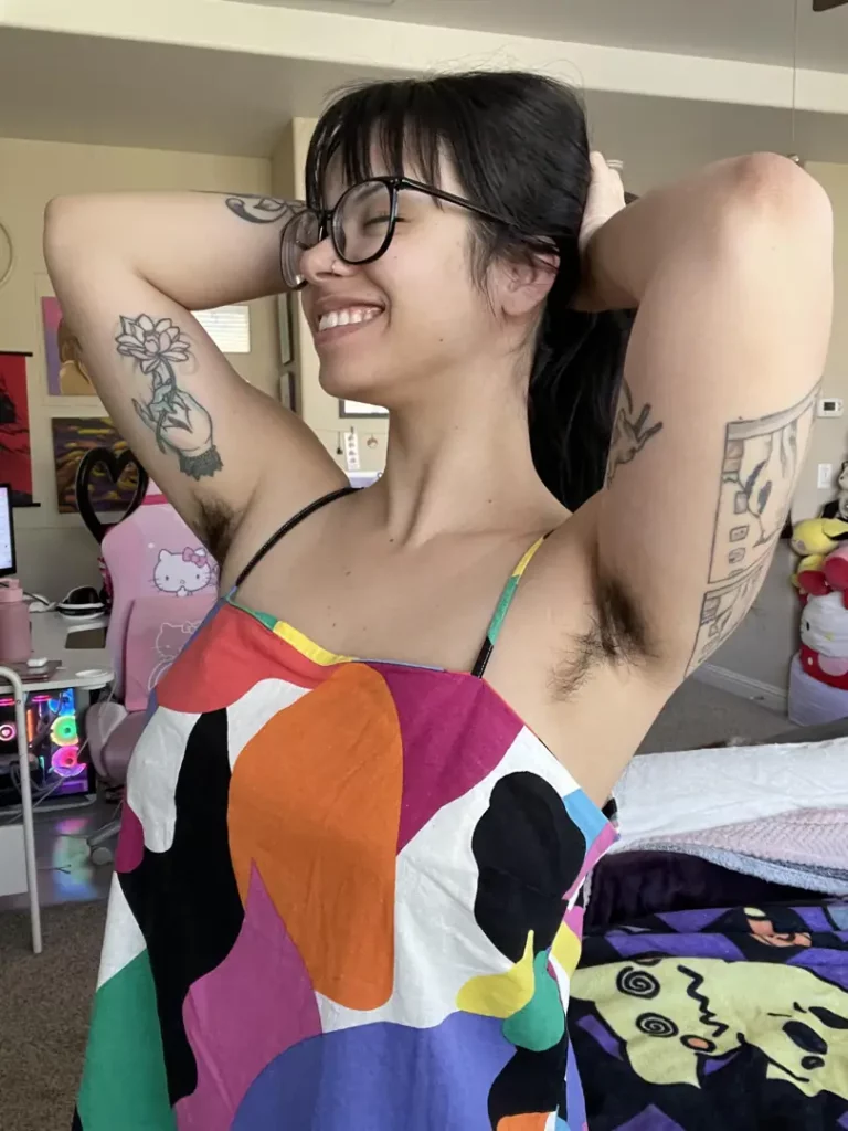 Dark & Delicious: My Hairy Pits Drive Me Wild