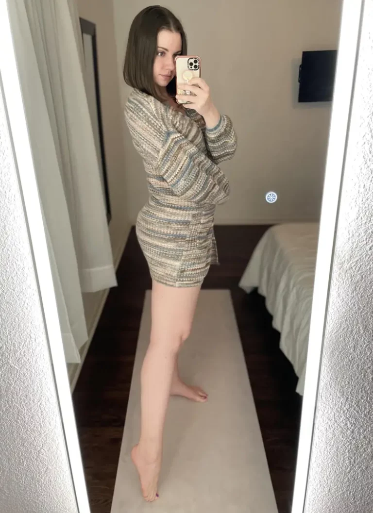 Easter Bunny's Sexy Legs & Perfect Toes!