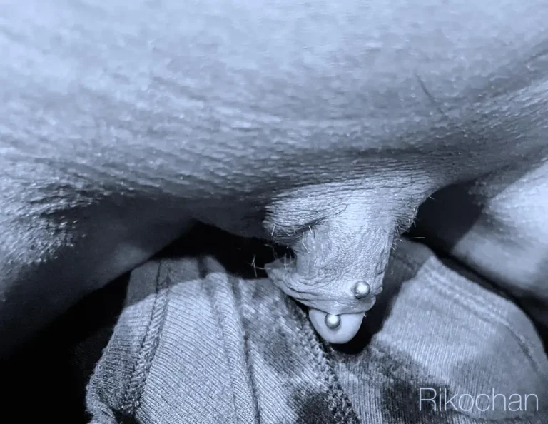 Found This Big Juicy Clit! Wanna See More?