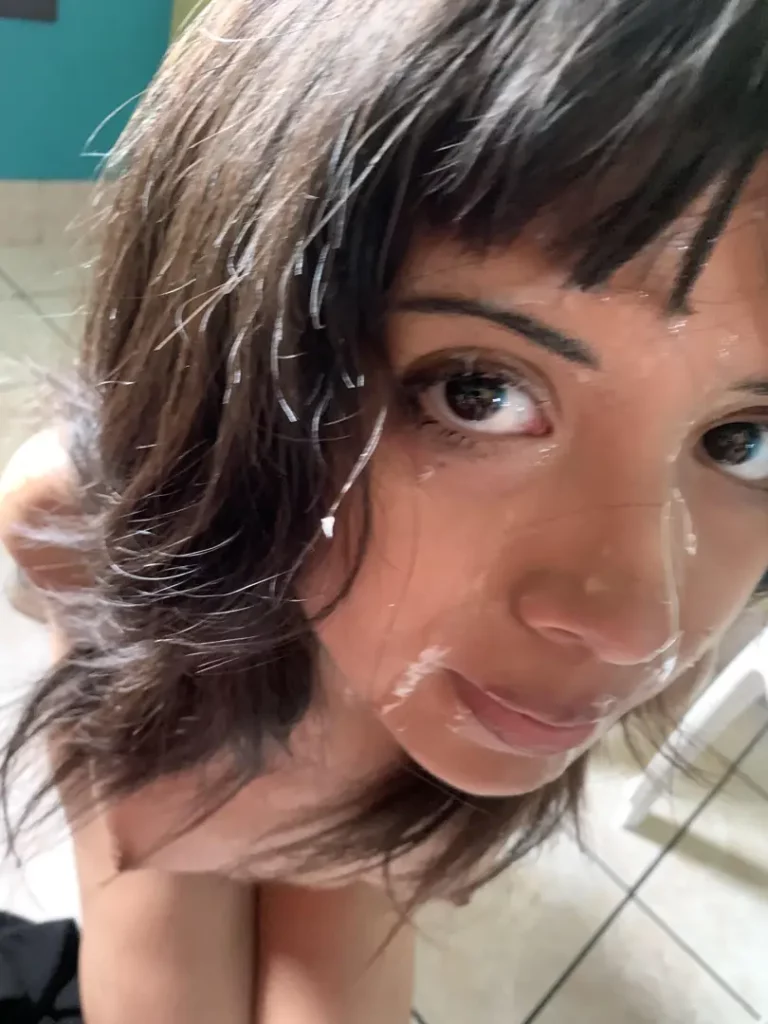Give Me More, You Hotties! (Face Covered, Open Up!)