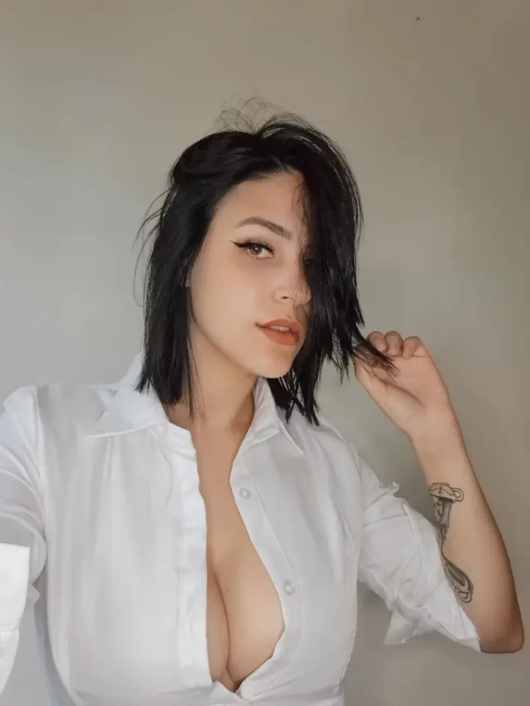 Hello Baby, Hot as Fuck, Gorgeous Eyes!