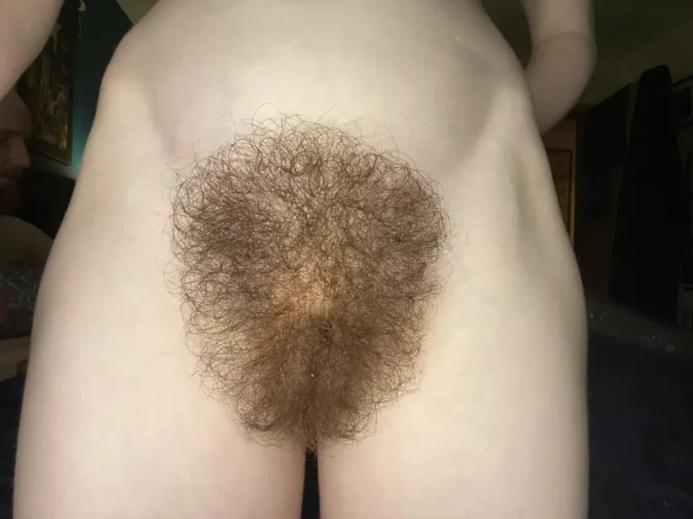 Holy Hell, Is This Furrfect Bush Real? Get Ready to Feast!