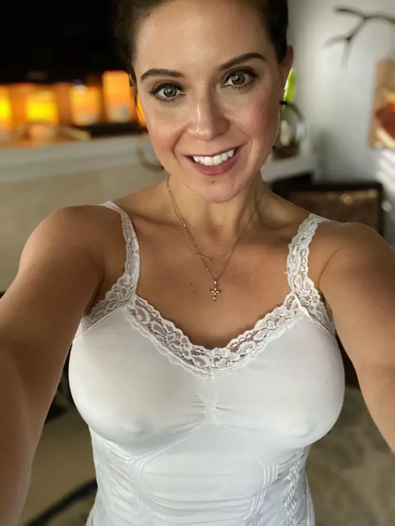 Hotwife's Grocery Trip: Distracting Everyone in the Frozen Food Aisle!