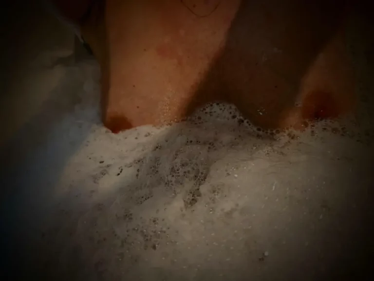 Hubby's Away, Let's Play! Road Trip Tease & Bootylicious Adventures