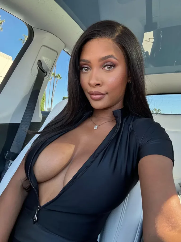 Keep Your Eyes on These Big Tits & That Delicious Pussy