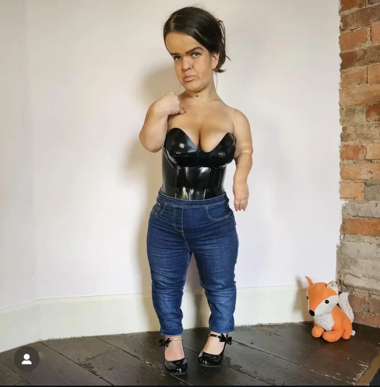 Latex Date Night: Bulges, Silicone Dreams, and a Secret Outfit!