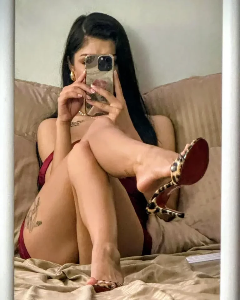 Leopard Mules & A Body Built for Pleasure: Get Ready to Drool