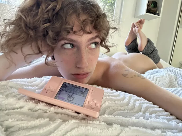 Let Me Eat That Pussy While You Breed Me, Baby!
