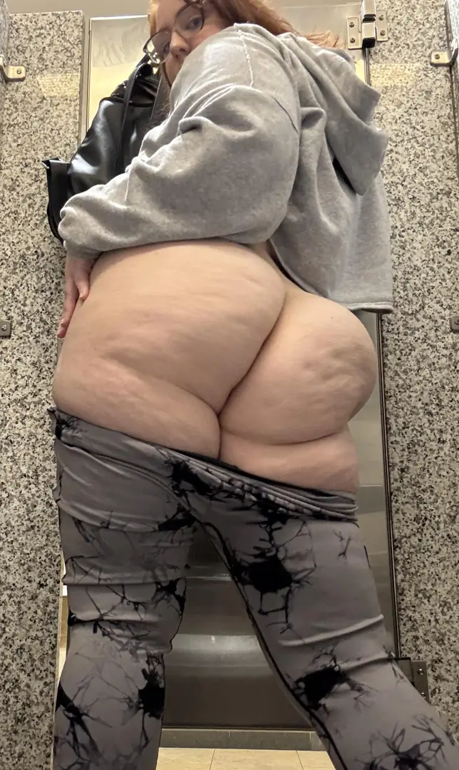 Morning Booty Call: That Ass Though 🍑🤤