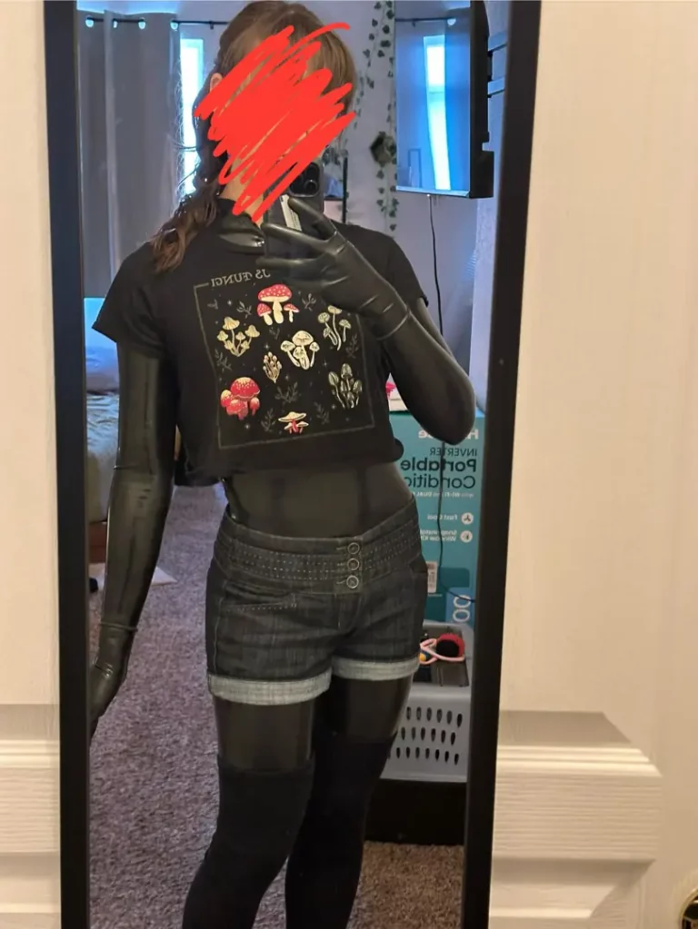 My Hot, Shiny, Adorable Summer Fit: You'll Want to Touch It.