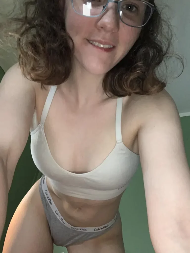 Nerdy girls are even cuter up close