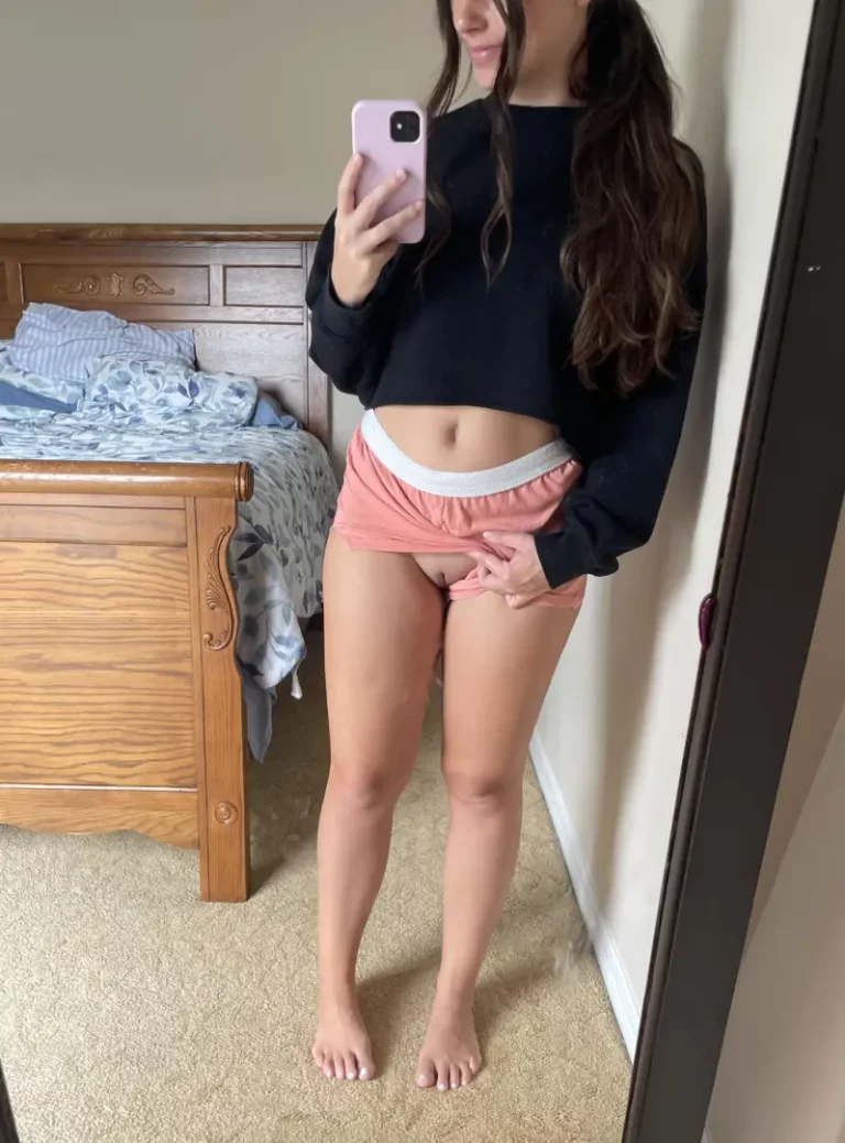 Perfect Body, Tasty Pussy: Just a Taste
