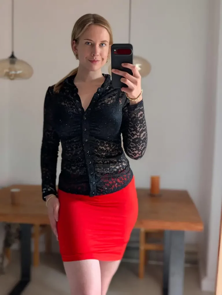Red Pencilskirt Baddie: Stunning, Powerful, and Ready to Make You Horny