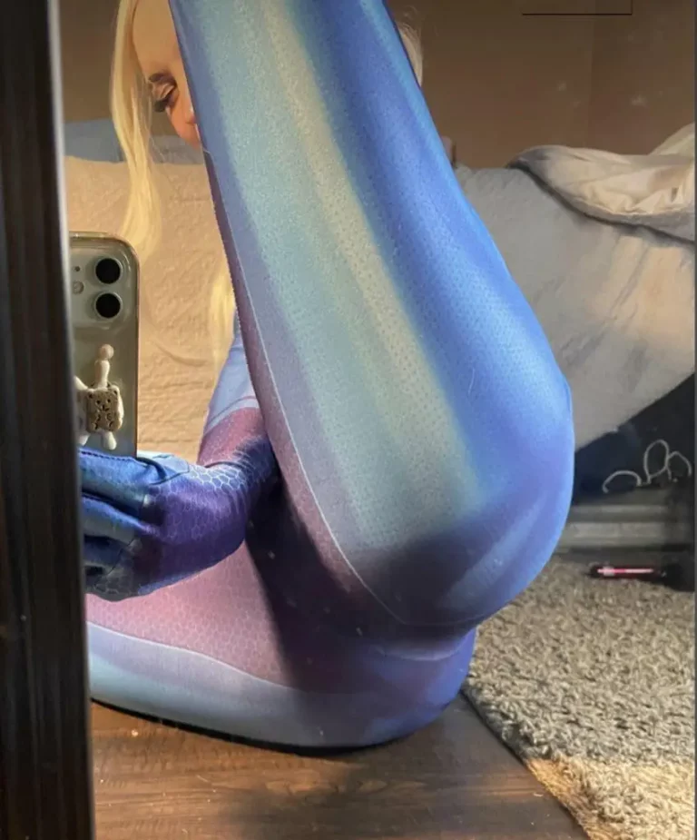 Say yes if you need a snap slut to send you nudys all day 💕