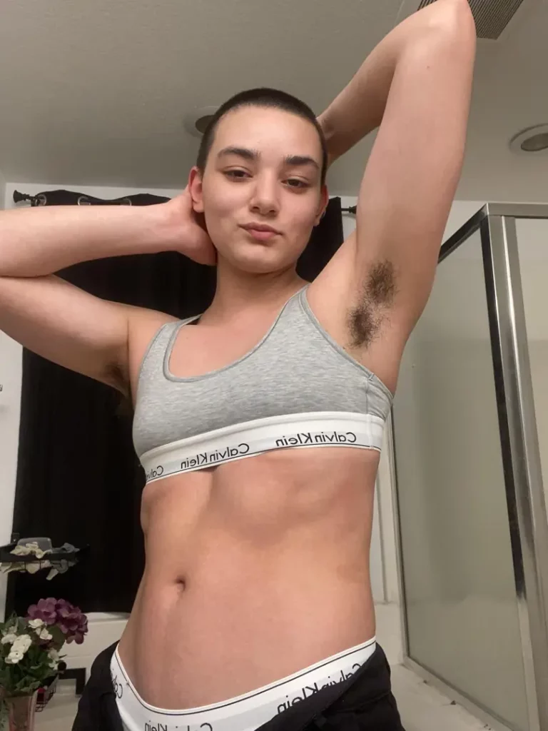 Shaved Head, Damn Sexy Pits & Bush - Yes Please!