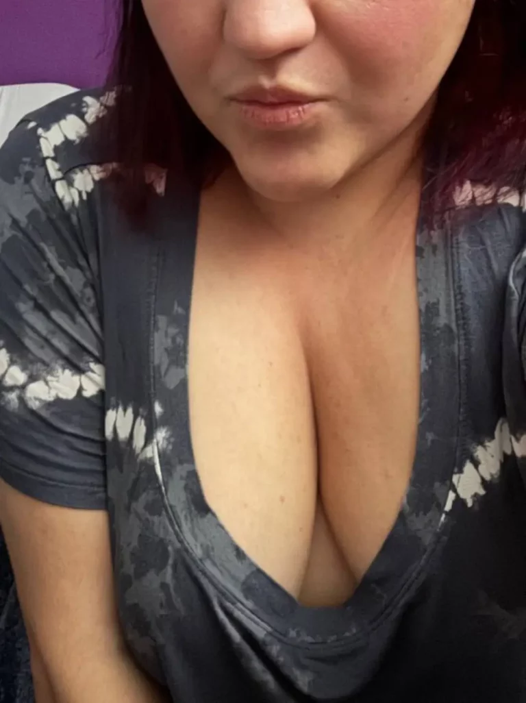 Silly, Flirty, and That Ass Tho! Come Play ;)