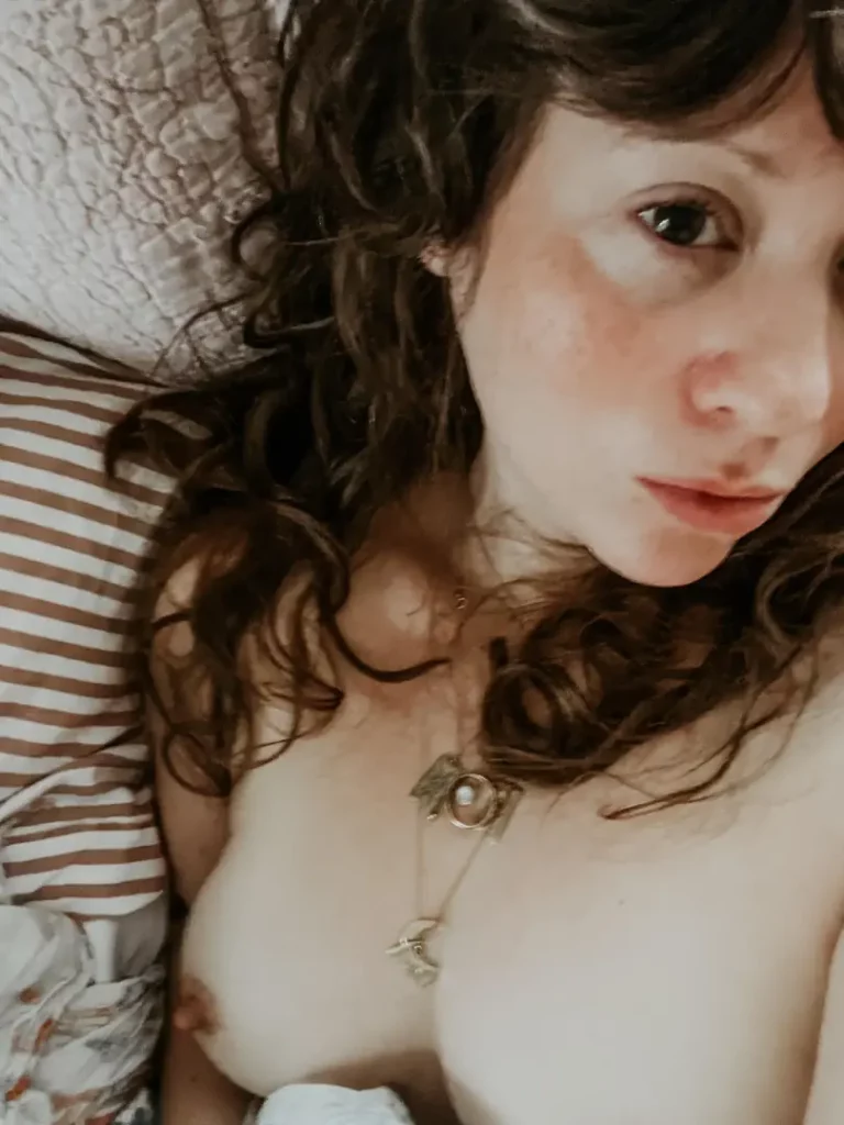Snow Day Cuddles & Hot Chocolate…and Me? 🔥❄️😍