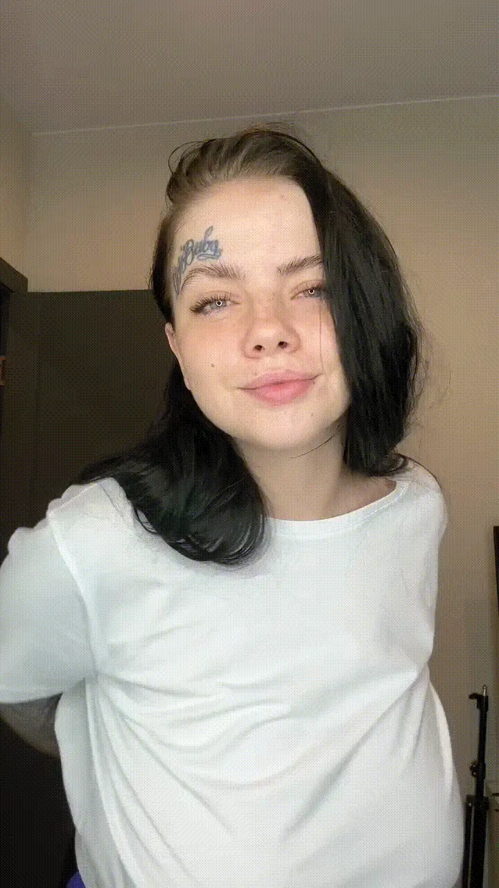 Thick Body Type, Dirty Face Tattoo, and Glasses for the Ultimate Sauce
