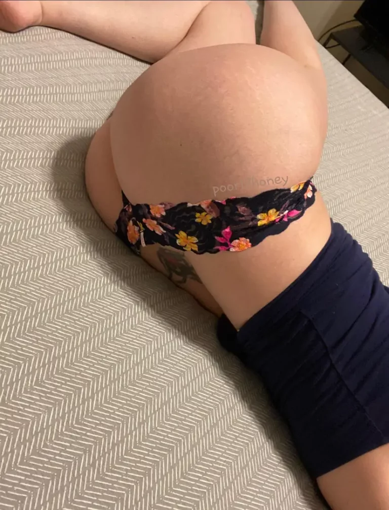 This Booty Just Wants a Lazy Day in My Favorite Thong
