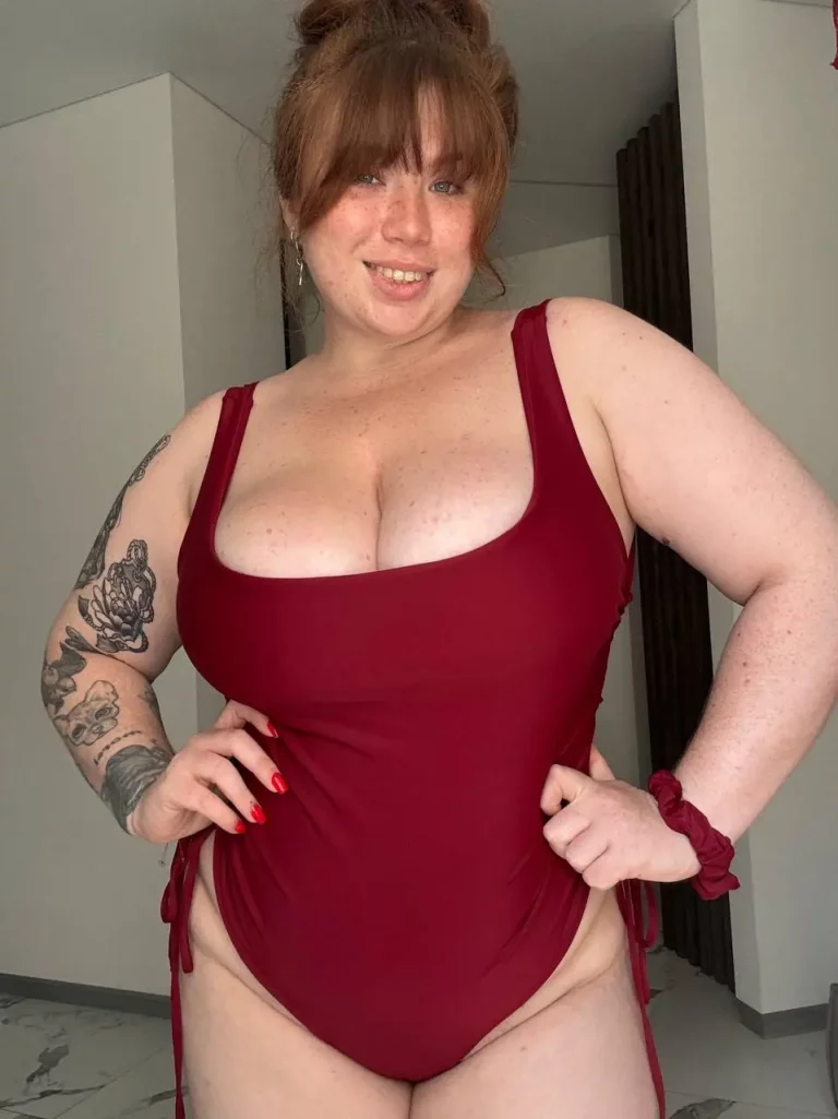 Unzipped & Red Hot: A Tease Just For Your View