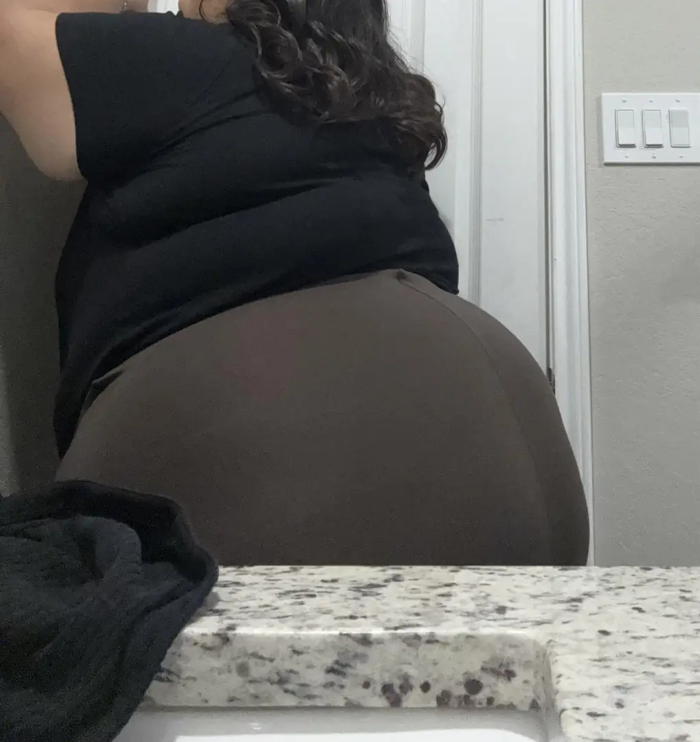 Worship This Ass, Mommy’s Ready 💋